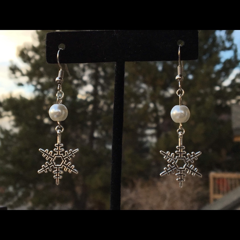 White Glass Pearl Snowflake Earrings